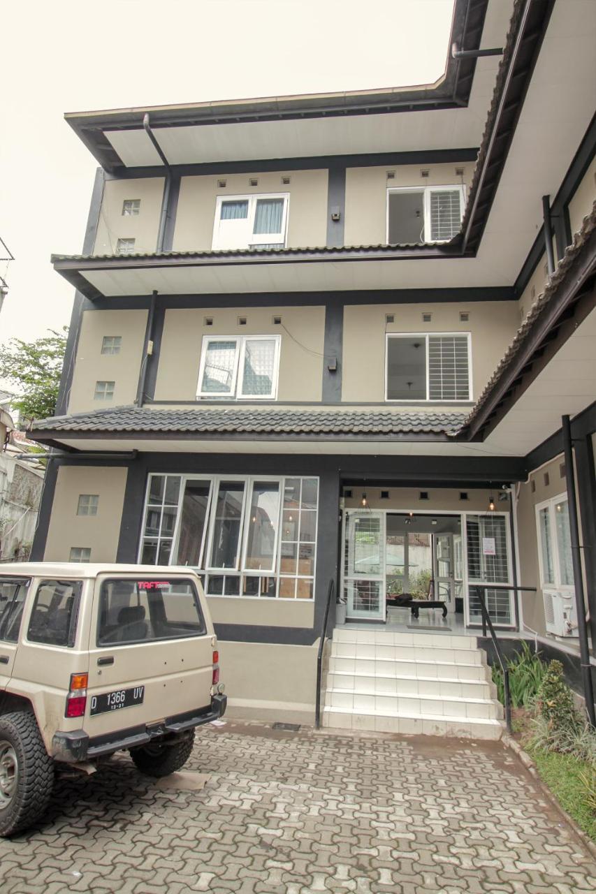 Oyo 260 Home 33 Bandung Exterior photo